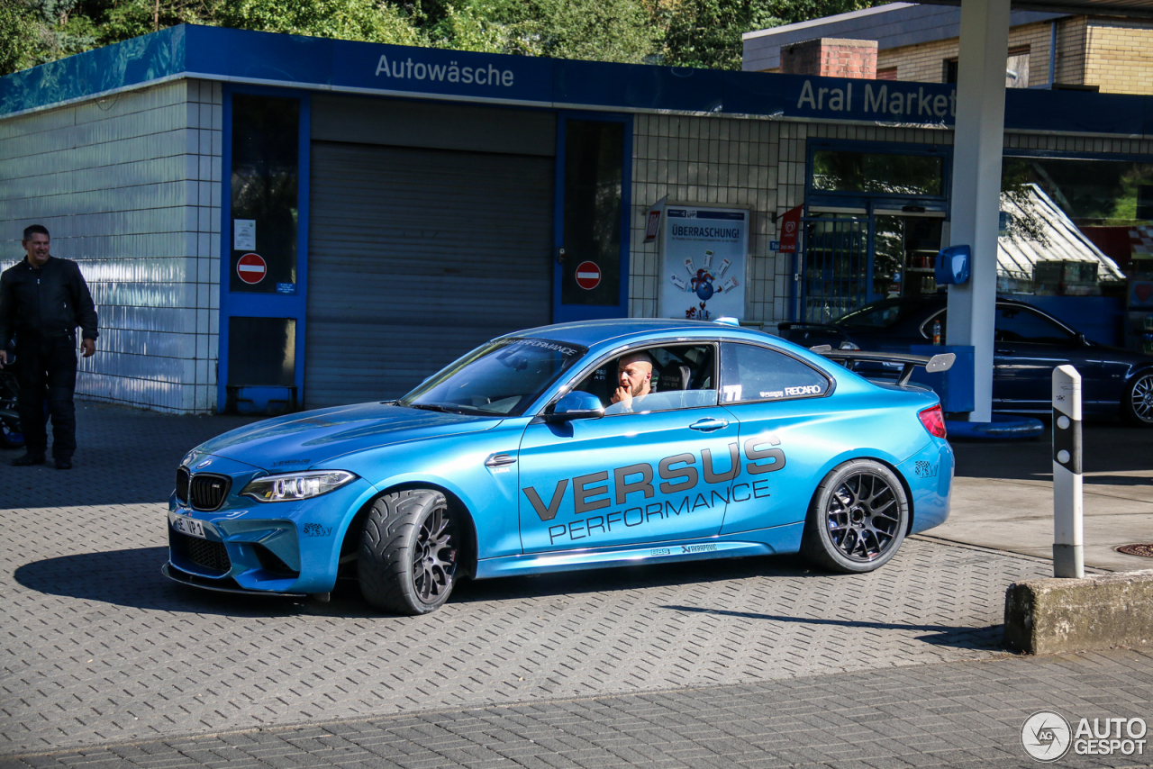 BMW M2 Coupé F87 Versus Performance