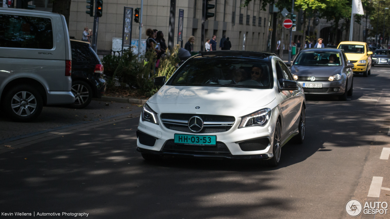 Mercedes-Benz CLA 45 AMG C117