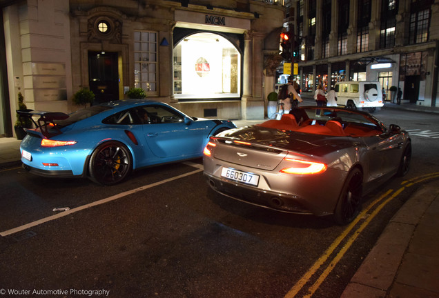 Aston Martin Vanquish Volante