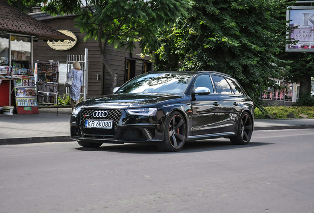 Audi RS4 Avant B8