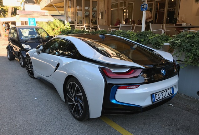 BMW i8