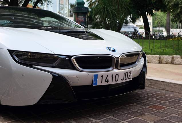 BMW i8