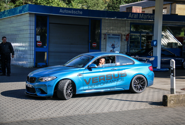 BMW M2 Coupé F87 Versus Performance