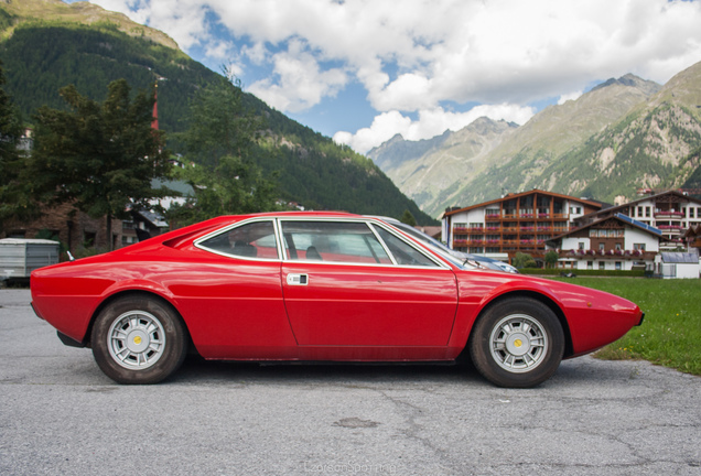 Ferrari Dino 208 GT4