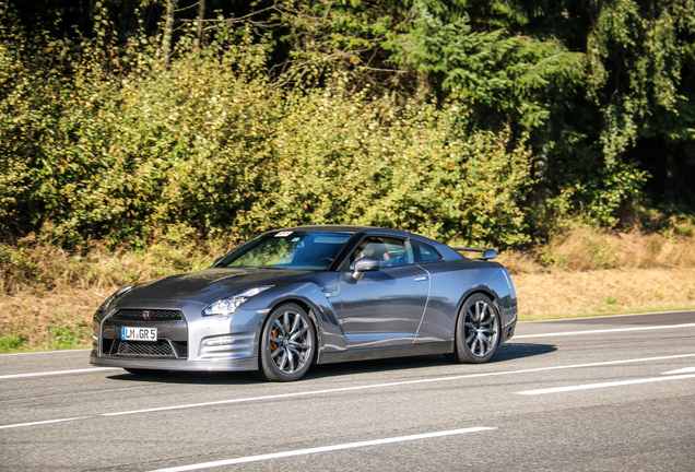 Nissan GT-R 2011