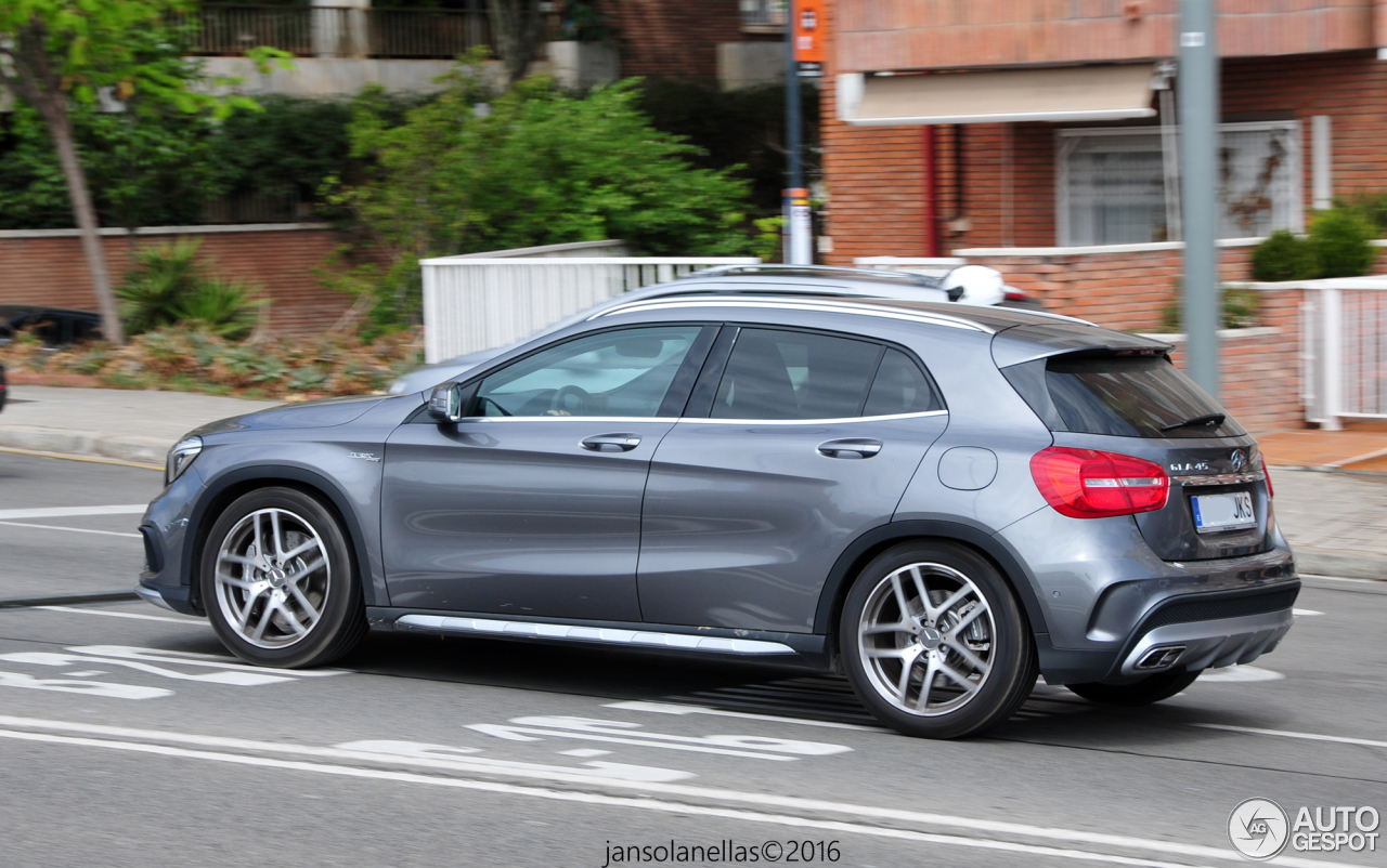 Mercedes-Benz GLA 45 AMG X156