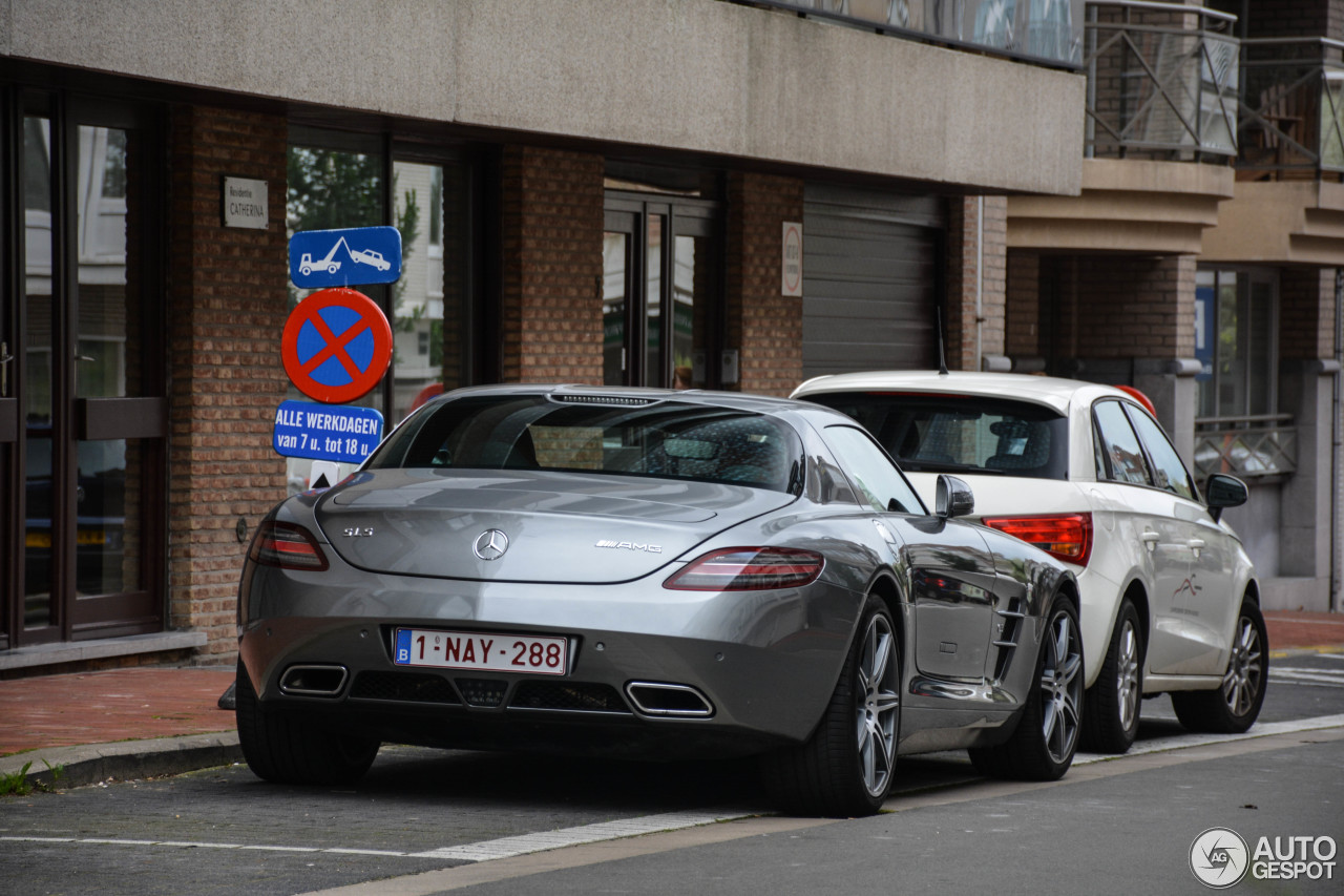 Mercedes-Benz SLS AMG