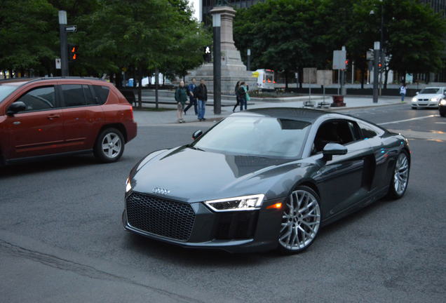 Audi R8 V10 2015