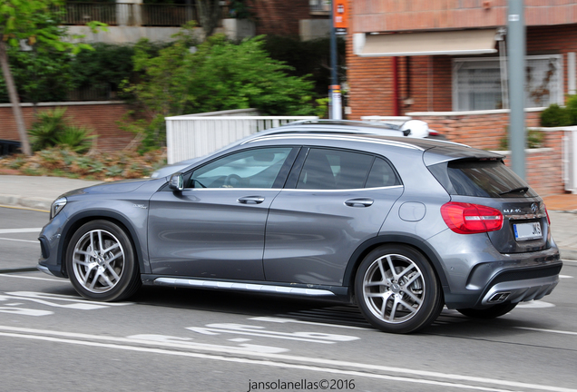 Mercedes-Benz GLA 45 AMG X156