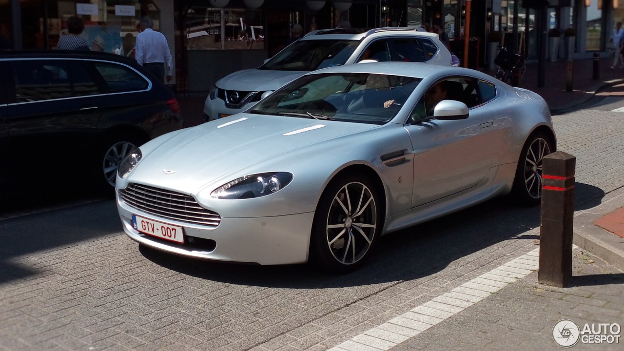 Aston Martin V8 Vantage