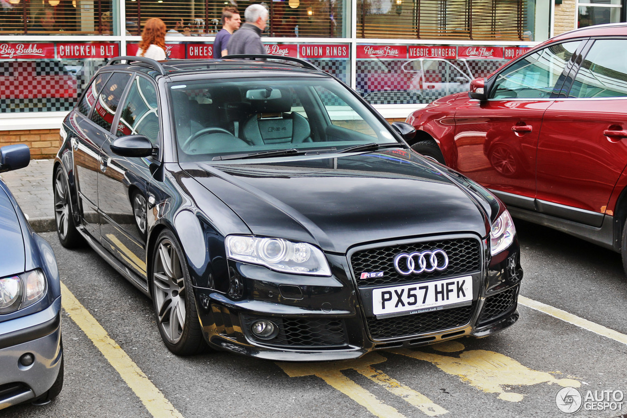 Audi RS4 Avant B7