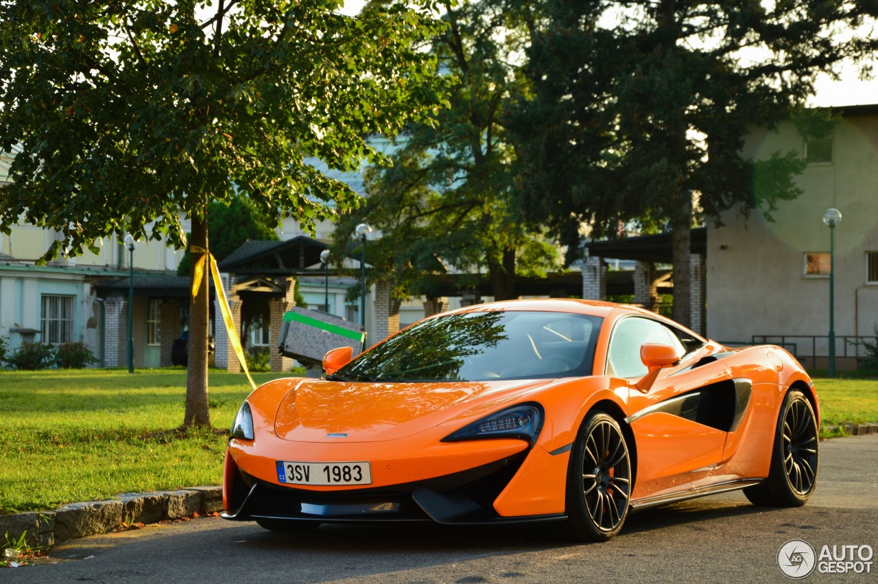 McLaren 570S