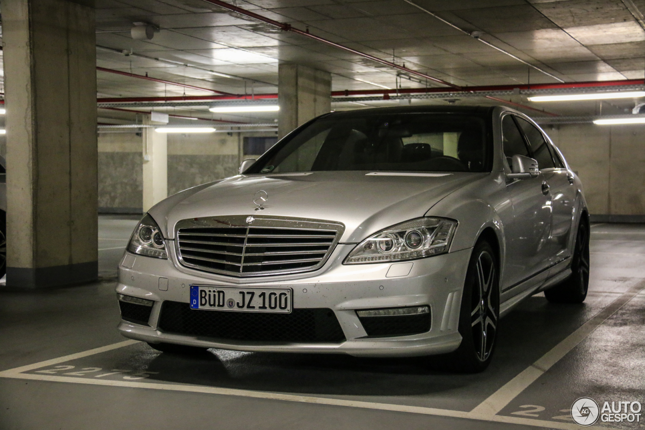 Mercedes-Benz S 63 AMG W221 2011