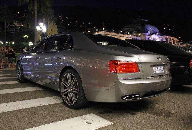 Bentley Flying Spur V8