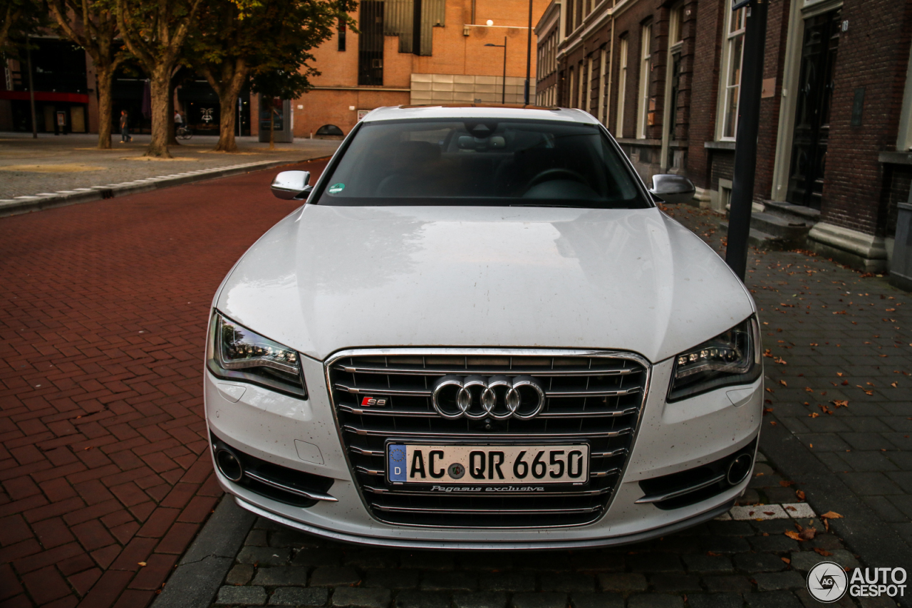 Audi S8 D4