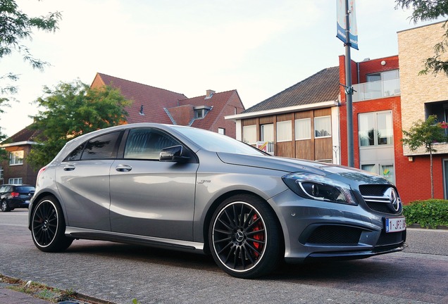 Mercedes-Benz A 45 AMG