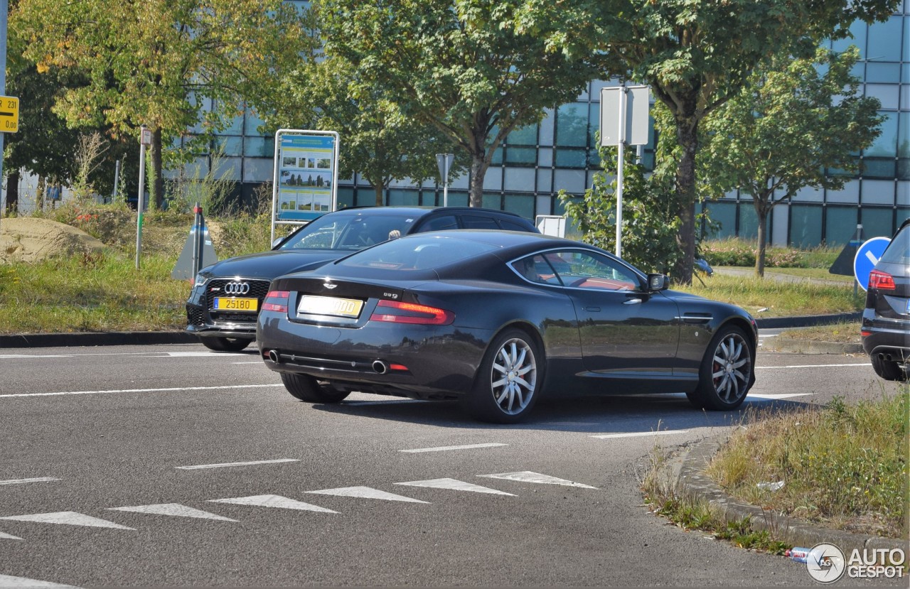 Aston Martin DB9