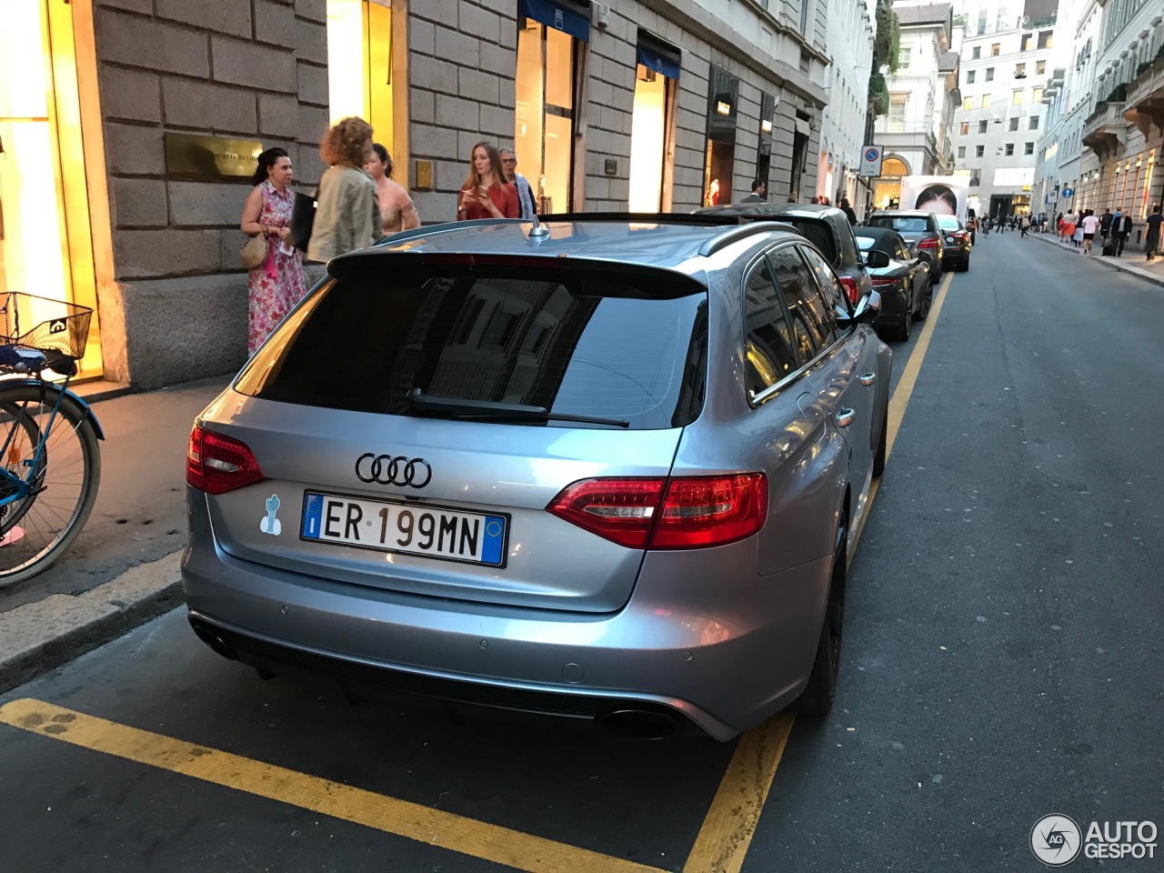 Audi RS4 Avant B8