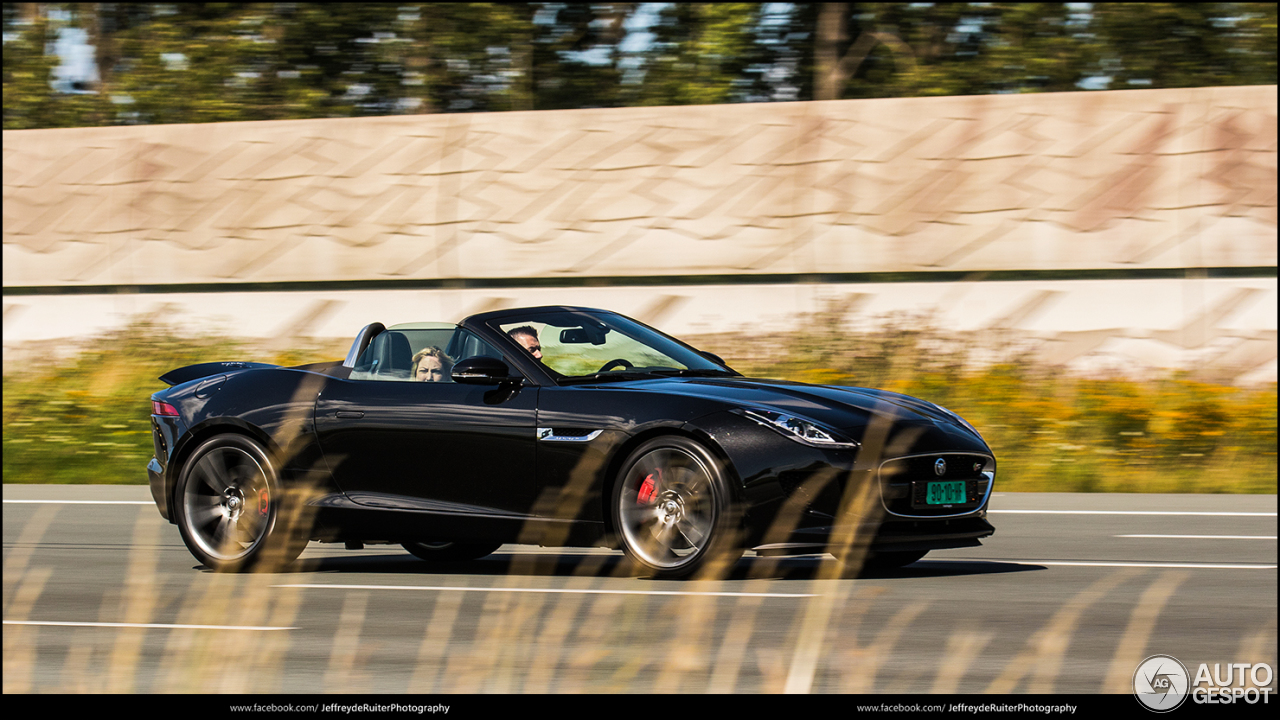 Jaguar F-TYPE S Convertible