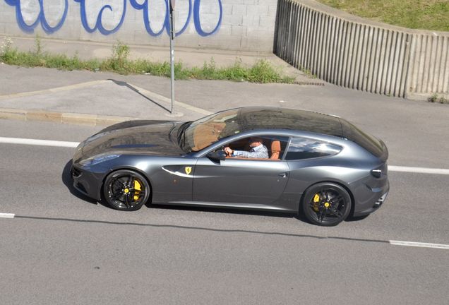 Ferrari FF