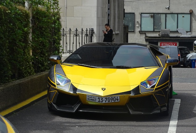 Lamborghini Mansory Aventador LP700-4