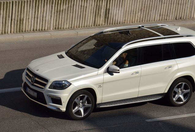 Mercedes-Benz GL 63 AMG X166