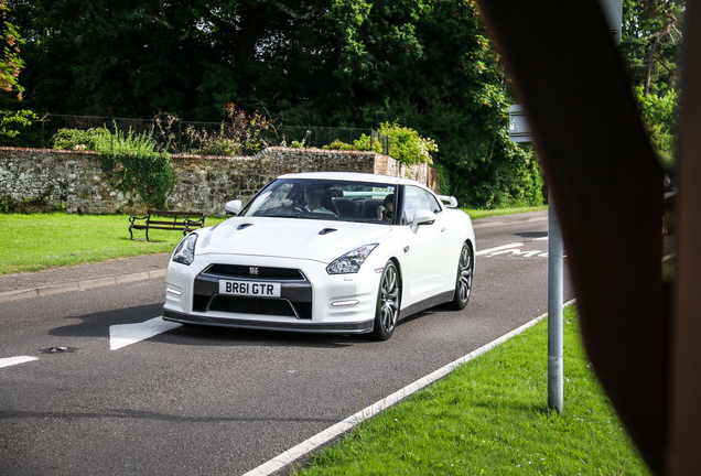 Nissan GT-R 2011