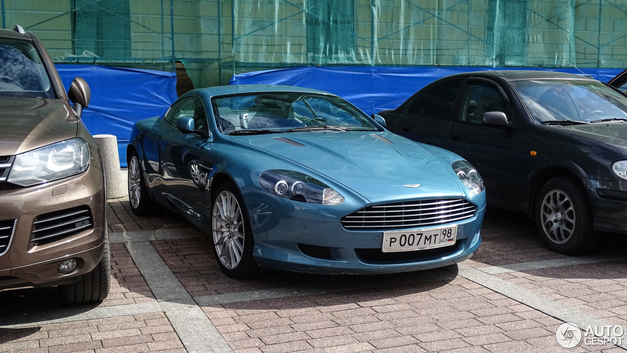 Aston Martin DB9