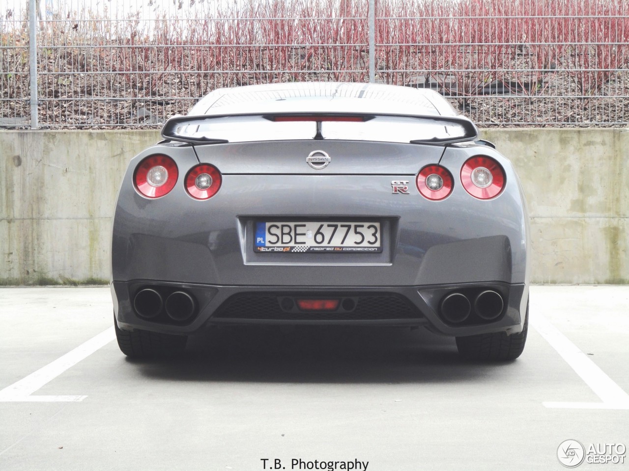 Nissan GT-R