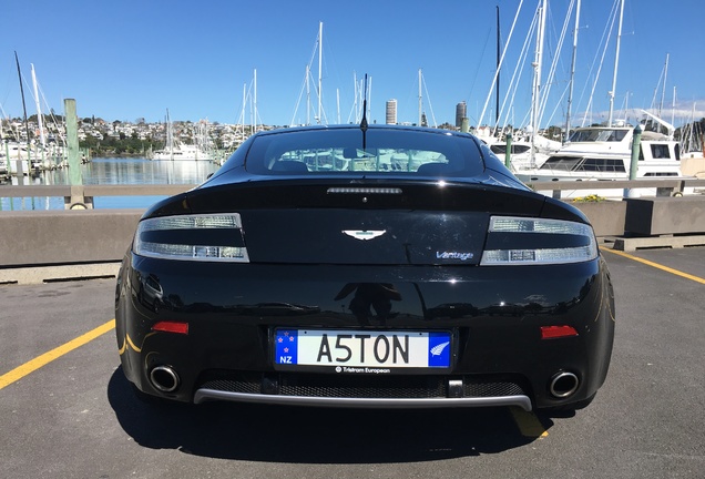 Aston Martin V8 Vantage