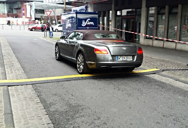 Bentley Continental GTC 2012