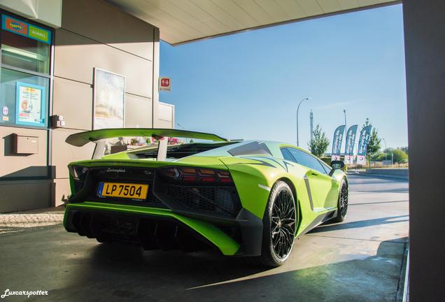 Lamborghini Aventador LP750-4 SuperVeloce