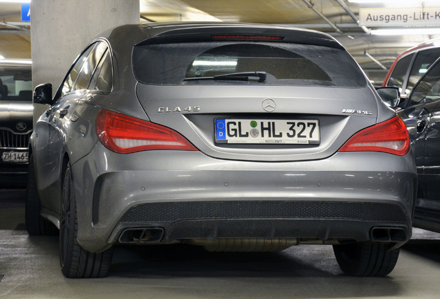 Mercedes-Benz CLA 45 AMG Shooting Brake