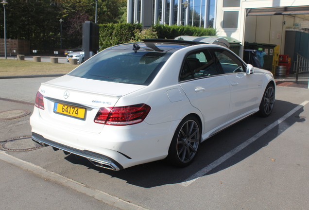 Mercedes-Benz E 63 AMG S W212