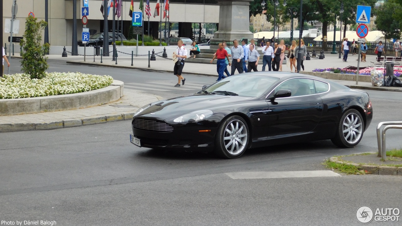 Aston Martin DB9