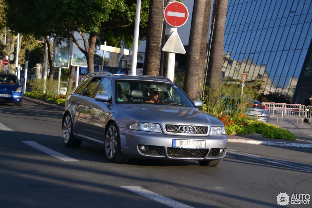 Audi RS4 Avant B5