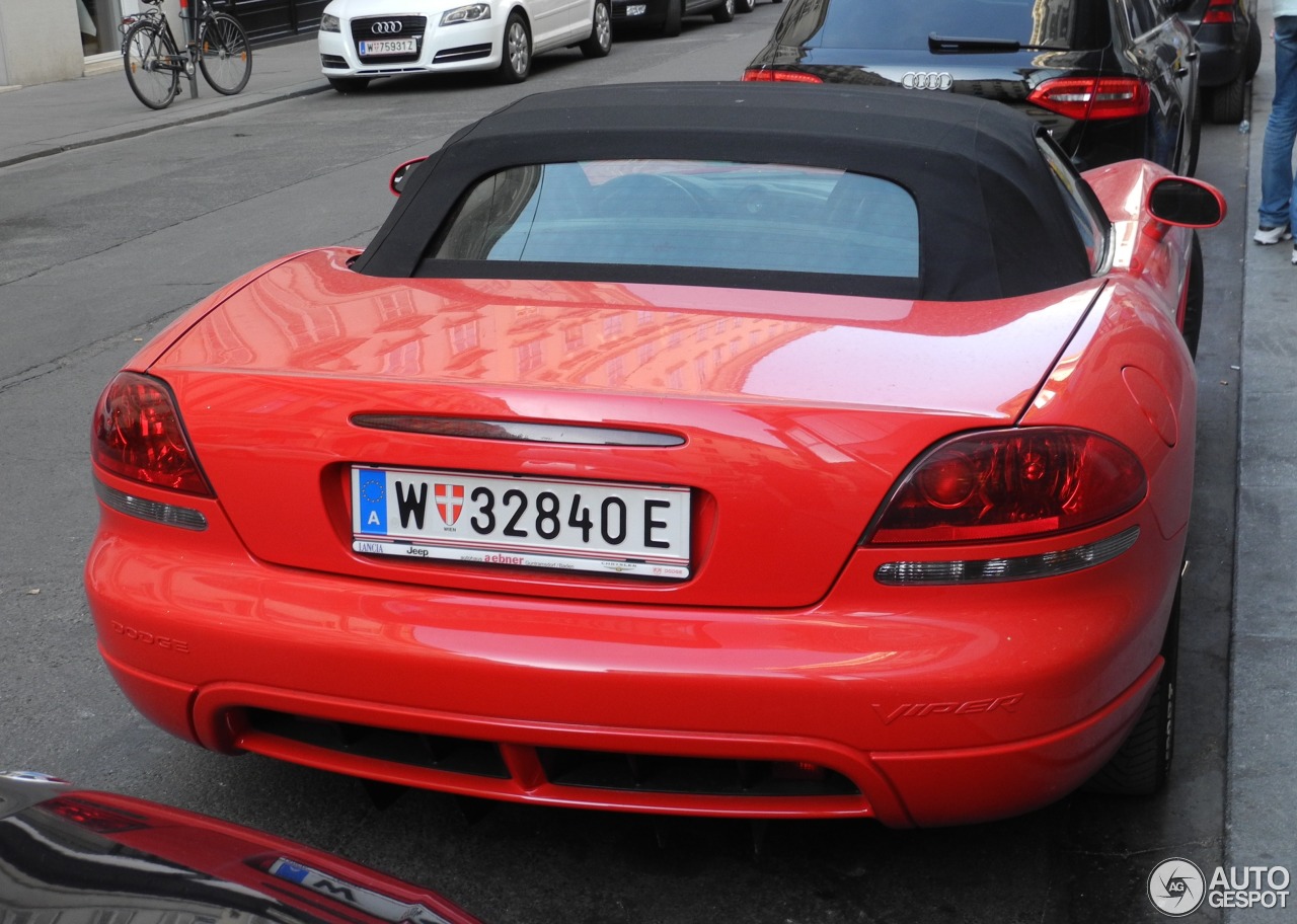 Dodge Viper SRT-10 Roadster 2003