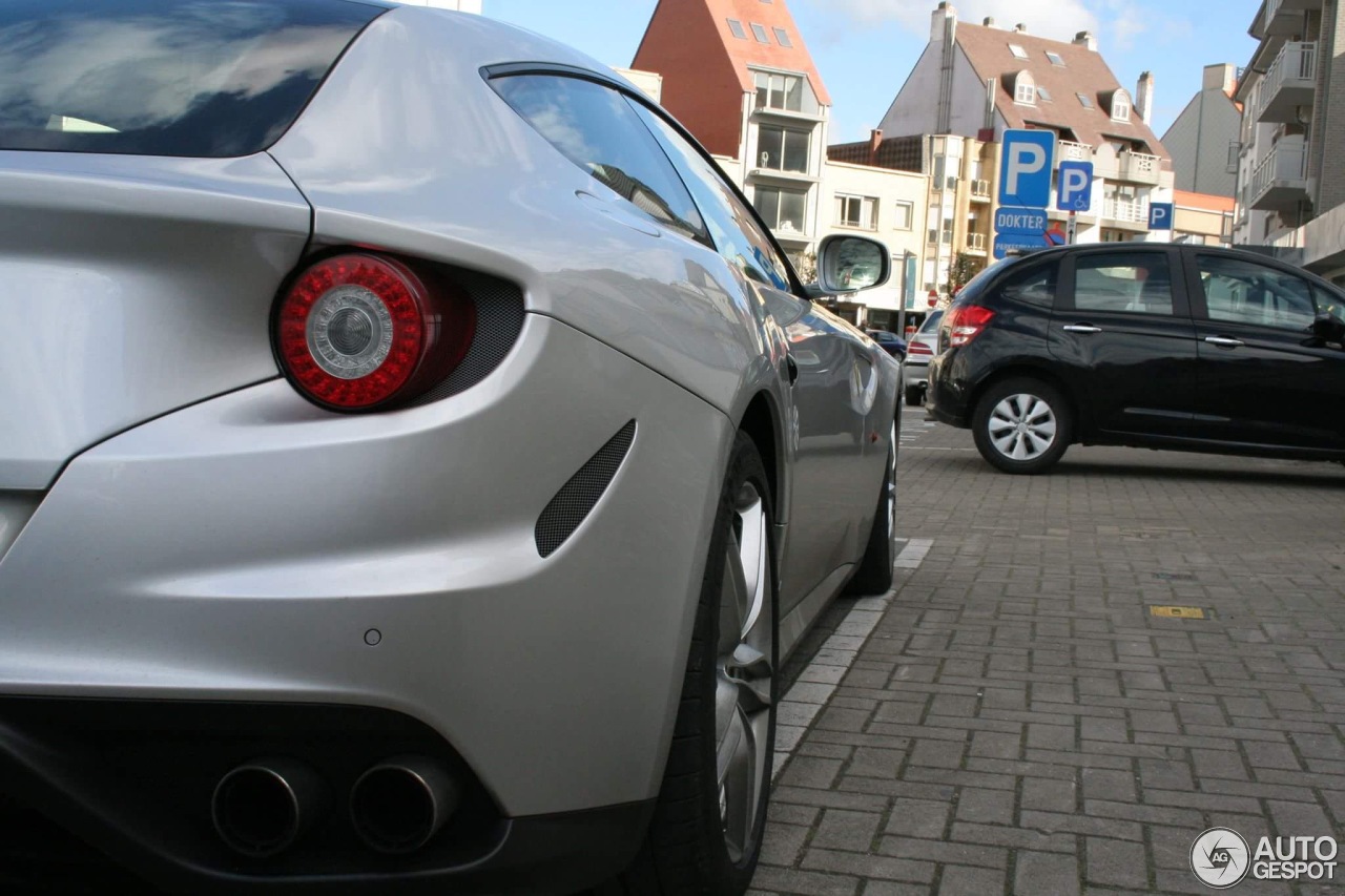 Ferrari FF