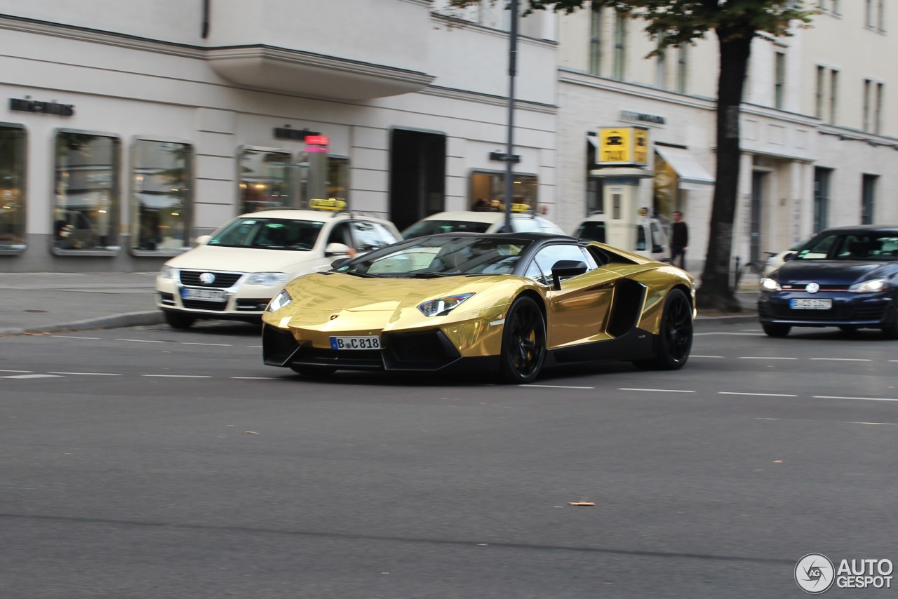 Lamborghini Aventador LP700-4 Roadster