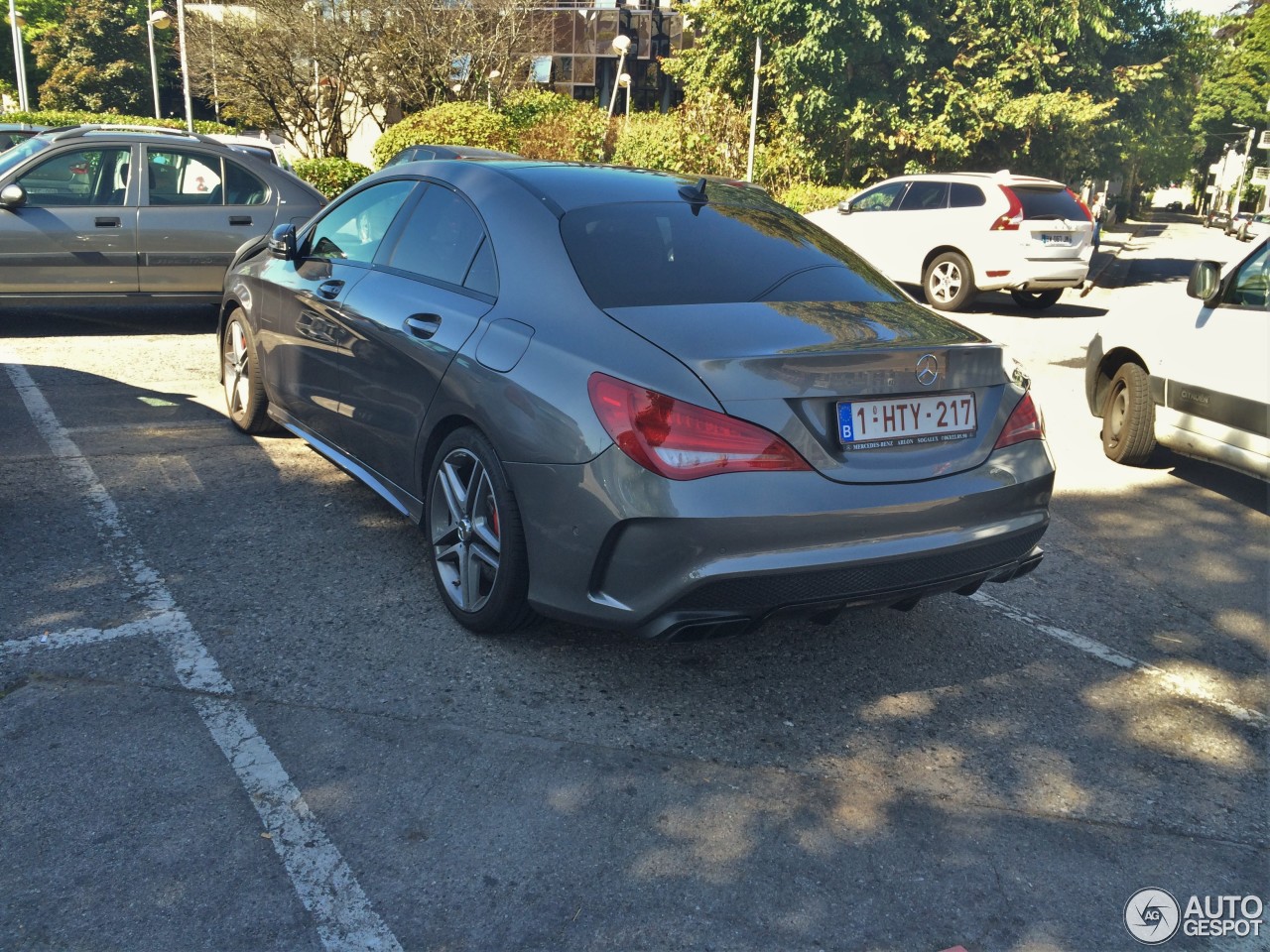 Mercedes-Benz CLA 45 AMG C117