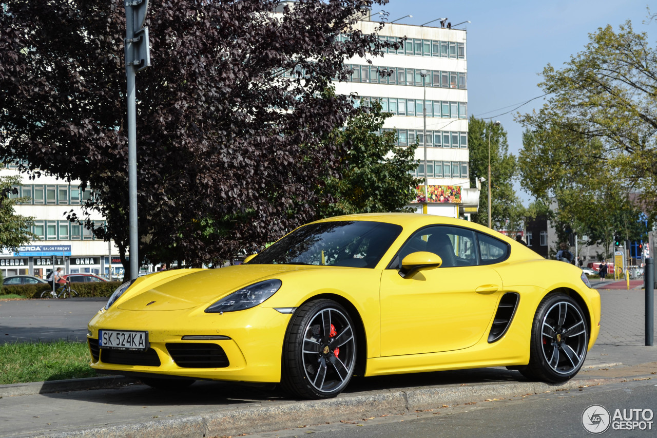 Porsche 718 Cayman S