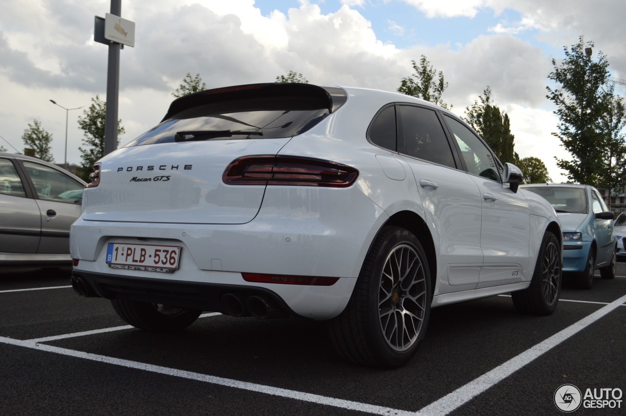 Porsche 95B Macan GTS