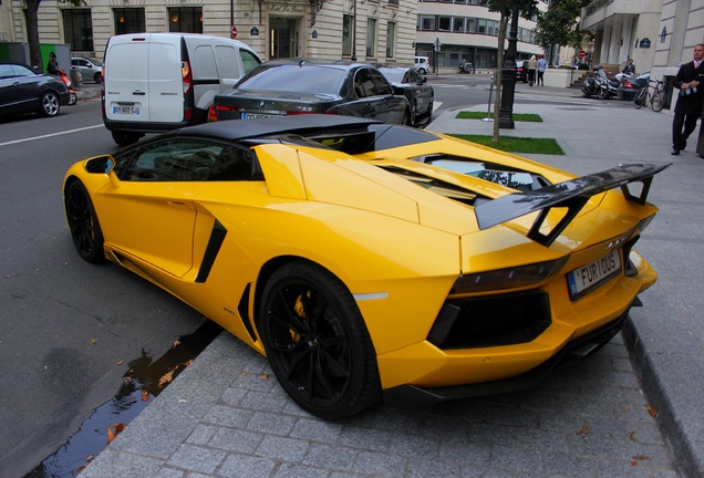 Lamborghini Aventador LP700-4 Roadster