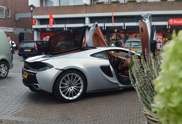 McLaren 570GT