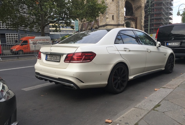 Mercedes-Benz E 63 AMG S W212