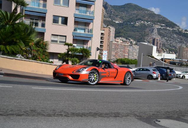 Porsche 918 Spyder Weissach Package