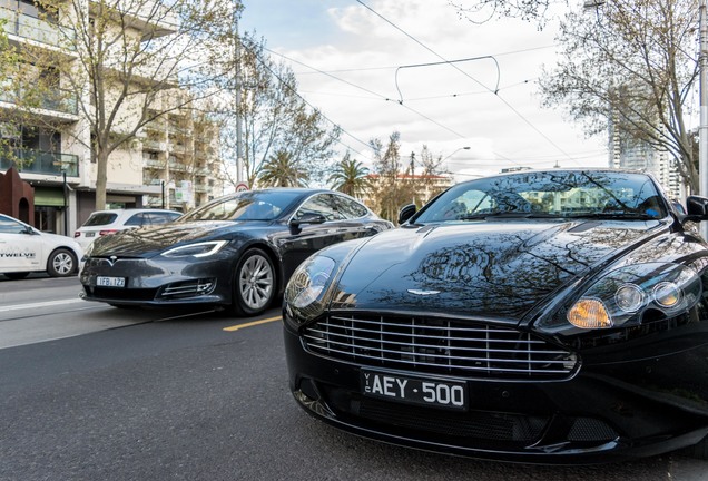 Aston Martin DB9 2010