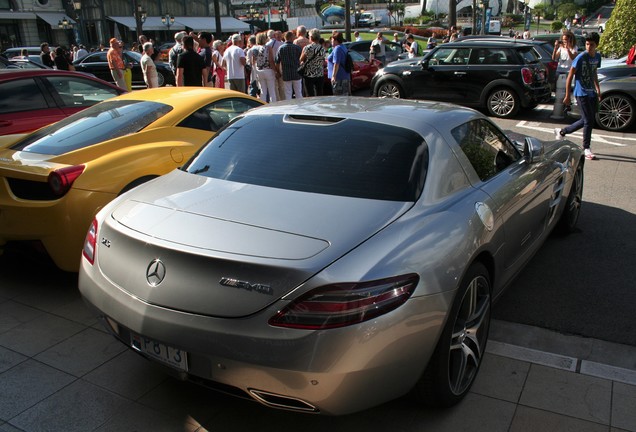 Mercedes-Benz SLS AMG