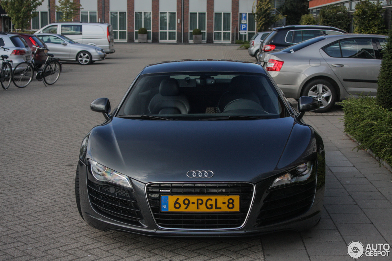 Audi R8