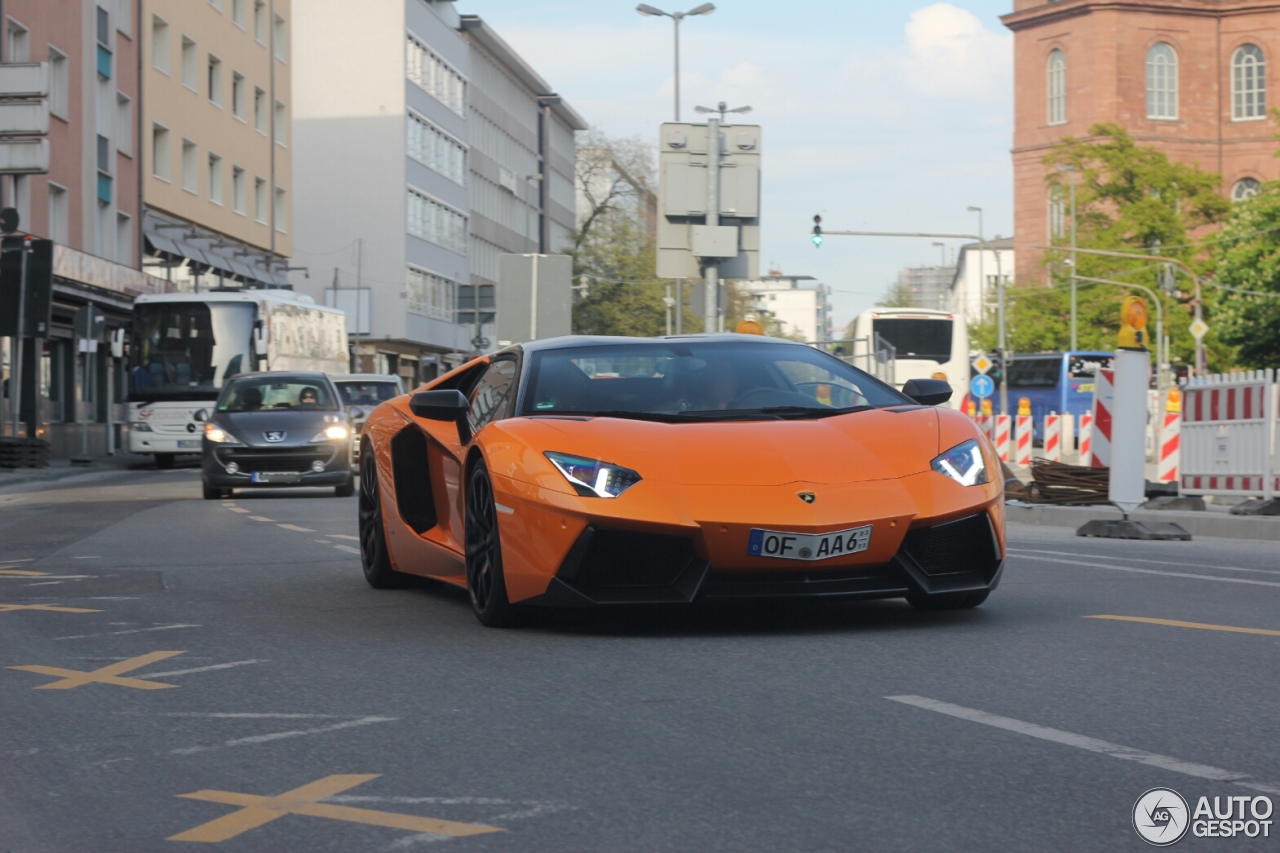 Lamborghini Aventador LP700-4 Roadster